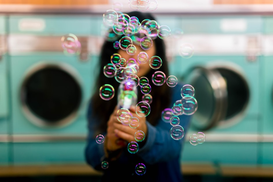 The Benefits of Using a Laundry Service